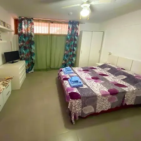 شقة Primo Piano Con Vista Piscina E Parziale Vista Mare أذيخي